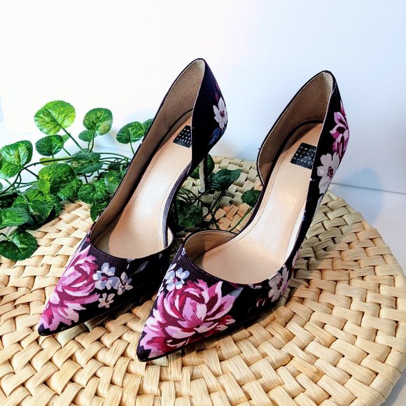 White House Black Market Shoes - WHITE HOUSE BLACK MARKET FLORAL HEELS SIZE 8 MEDIUM